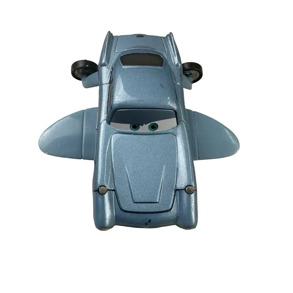 Disney Pixar Cars 2 FINN MCMISSILE SUB Spy Wings Diecast 1:55